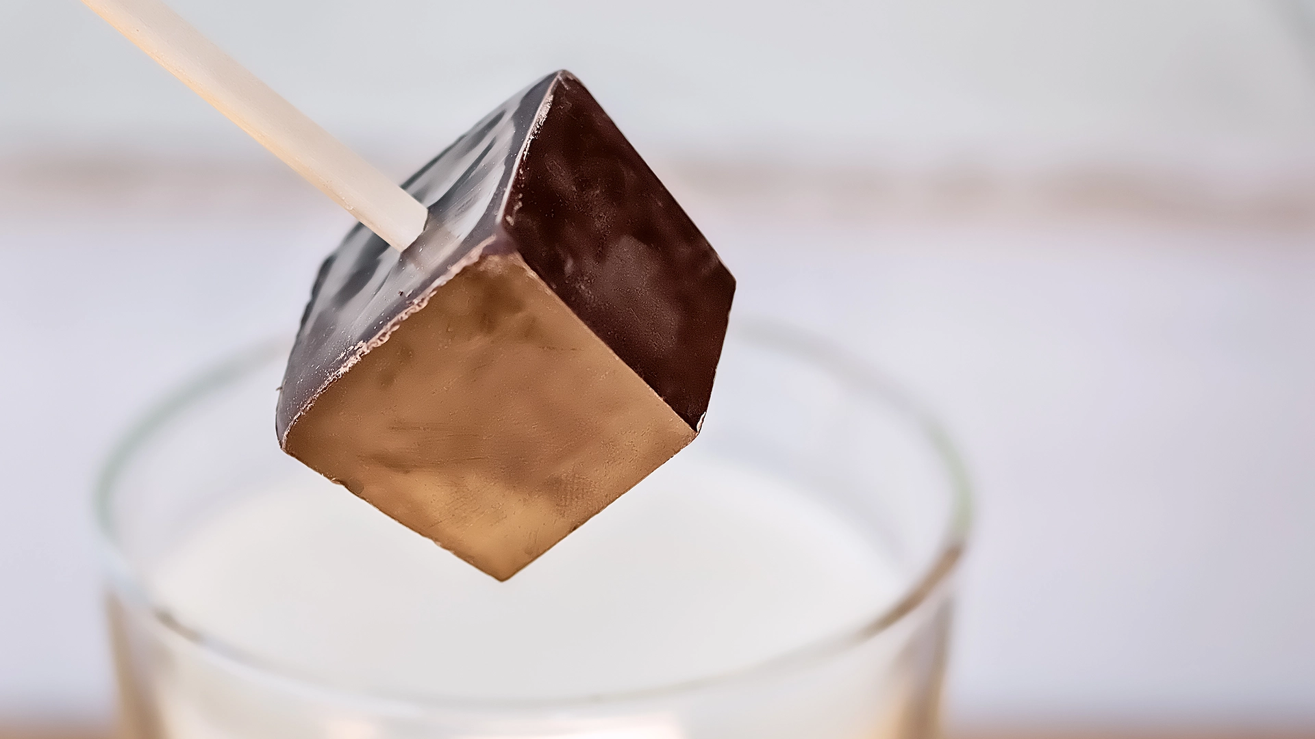 Hot Chocolate Lollipops